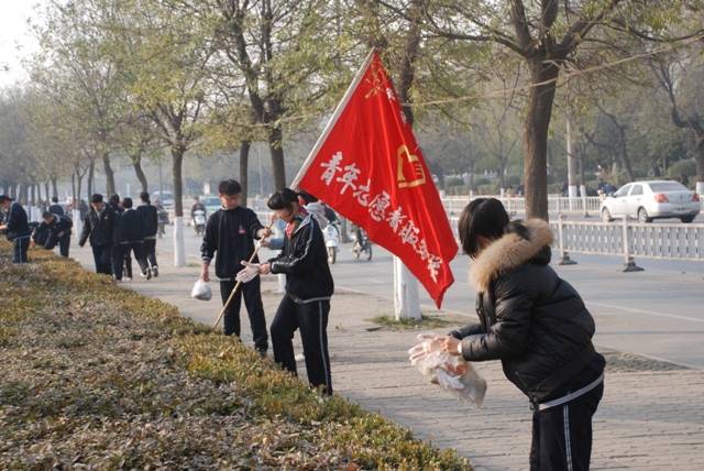 20121205国际志愿者日活动  朱跃军 (3).jpg